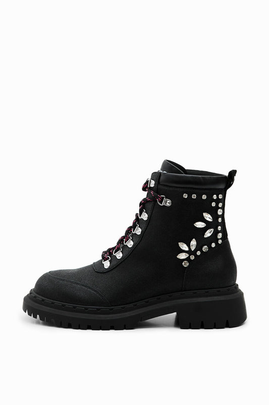 Boots Women (22WSTP082000) Women