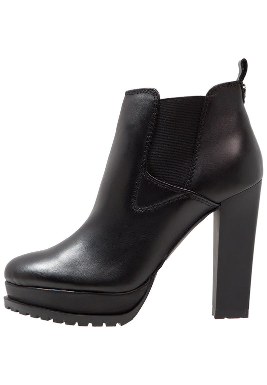 Guess Rita Black (GU111N04J-Q11) Women